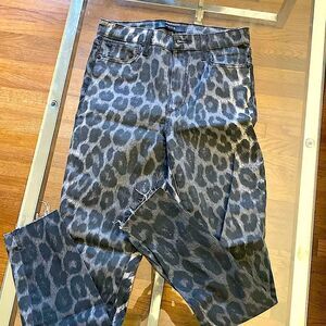 Joe’s  vintage high-rise, skinny stretchy animal print . Raw edge ankle. ￼